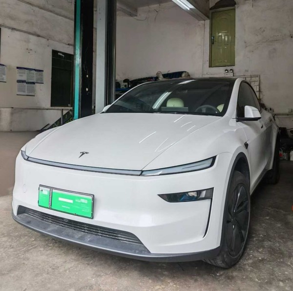 特斯拉 model y升级霸哥AGshocks氮气减震